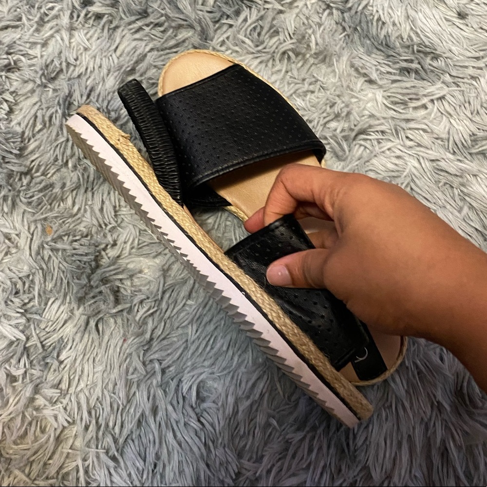 Beira rio, used once Brazilian sandals, size 9.5